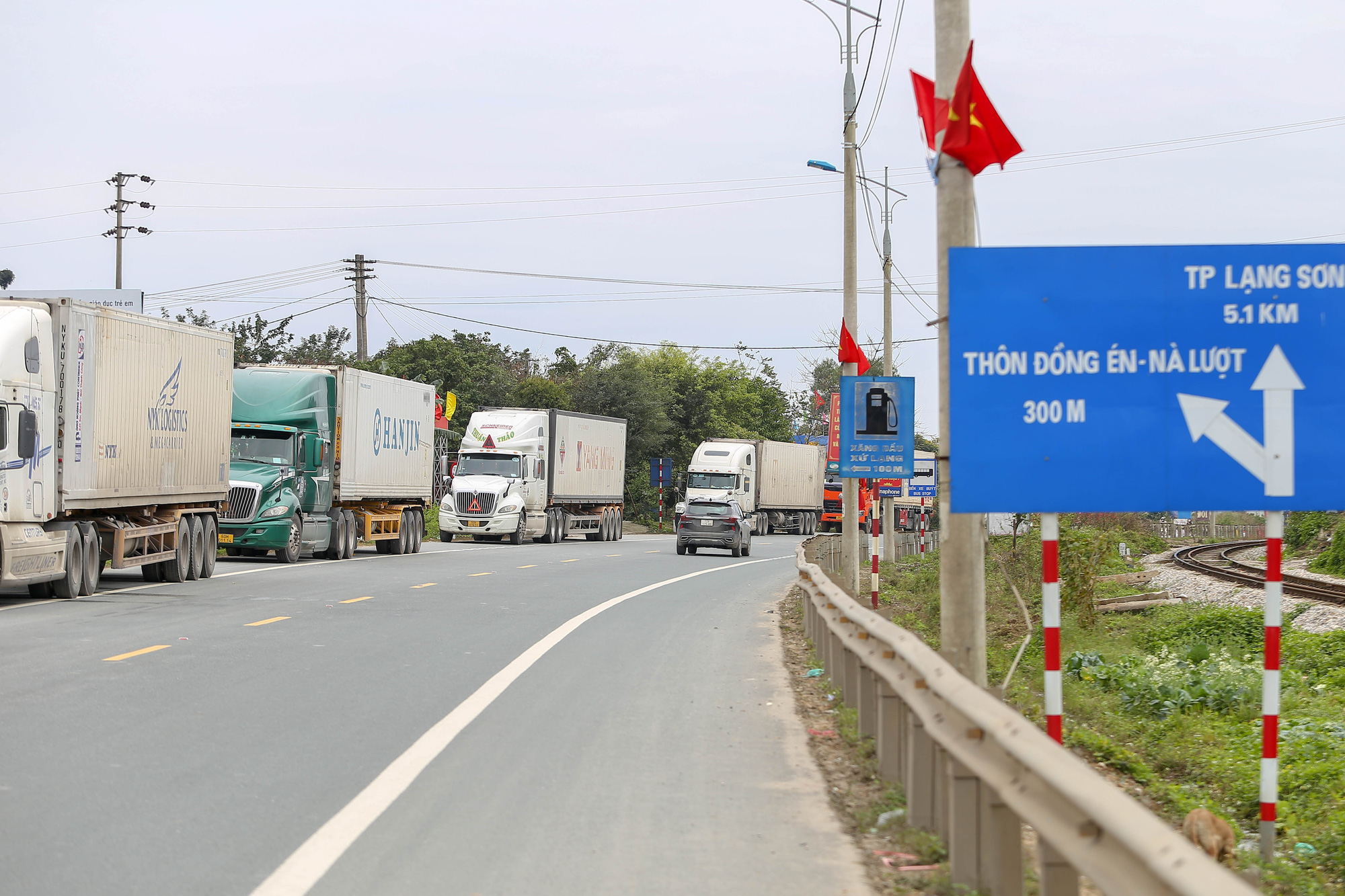 Vietnamese PM orders emergency measures to ease farm produce congestion border with China