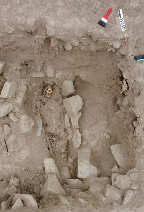 The remains of a mummy, believed to be from the Manchay culture which developed in the valleys of Lima between 1,500 and 1,000 BCE, are pictured at the excavation site of a pre-Hispanic burial, in Lima, Peru, June 14, 2023. Photo: Reuters