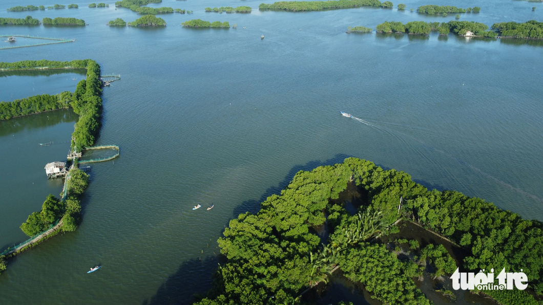 An aerial view of Chim Islet. Photo: Lam Thien / Tuoi Tre