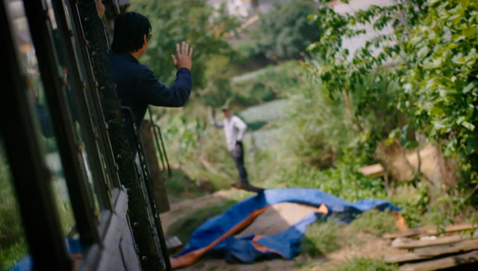 Luke Nguyen waves goodbye to locals