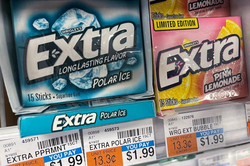Packs of Wrigley's Extra gum are seen on display at a store in New York City, U.S., June 28, 2023. Photo: Reuters