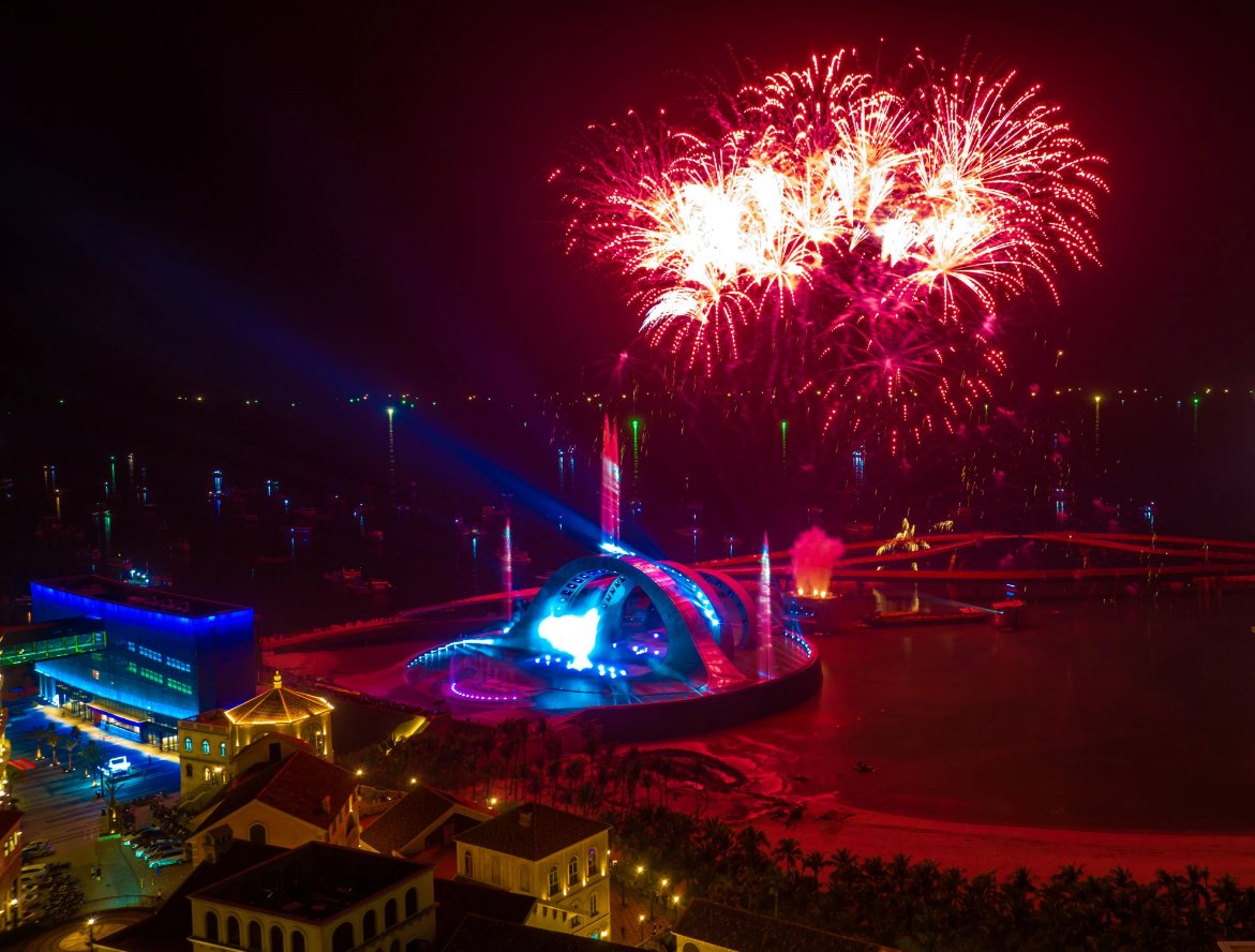 A vortex show, in combination of a fireworks display, on Phu Quoc Island satisfies tourists. Photo: Supplied