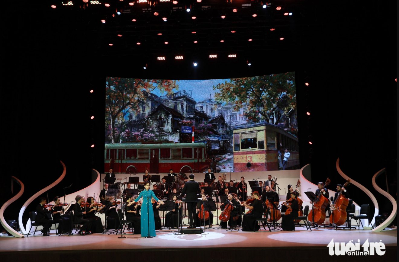 The stage of the hall in the Ho Guom opera house in Hanoi is superb. Photo: Danh Khang / Tuoi Tre
