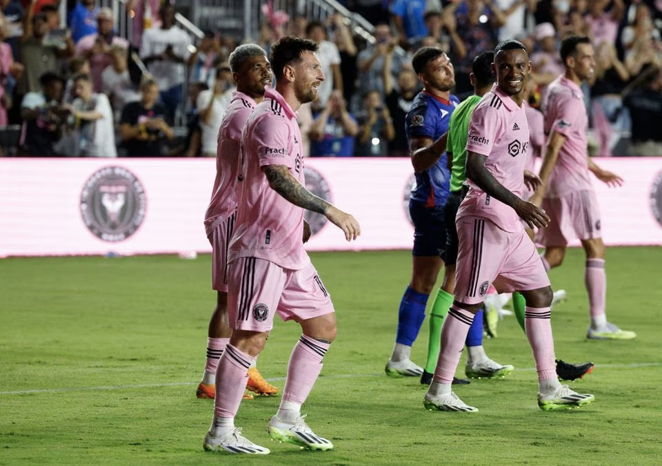 Soccer Football - Leagues Cup - Group J - Inter Miami v Cruz Azul - DRV PNK Stadium, Fort Lauderdale, Florida, United States - July 21, 2023 Inter Miami's Lionel Messi celebrates scoring their second goal with teammates. Photo: Reuters