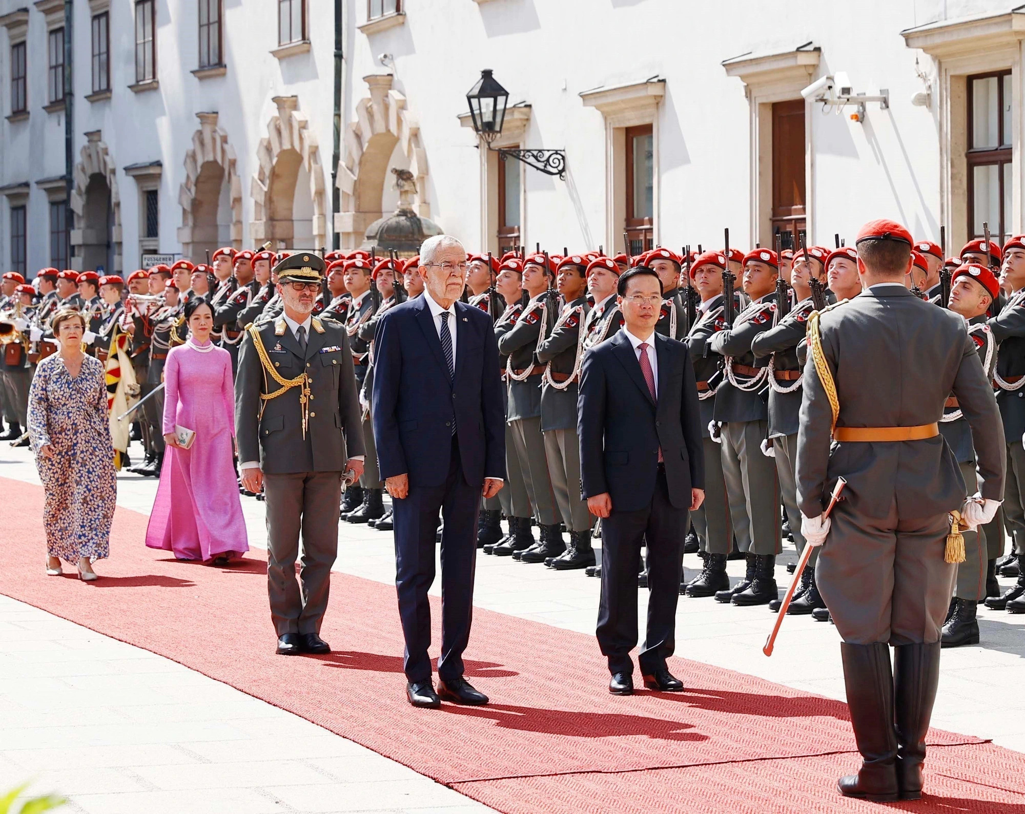 This is the first visit to Austria by a Vietnamese state president in the past 15 years and President Vo Van Thuong’s first official visit to an EU nation. Photo: Vietnam News Agency