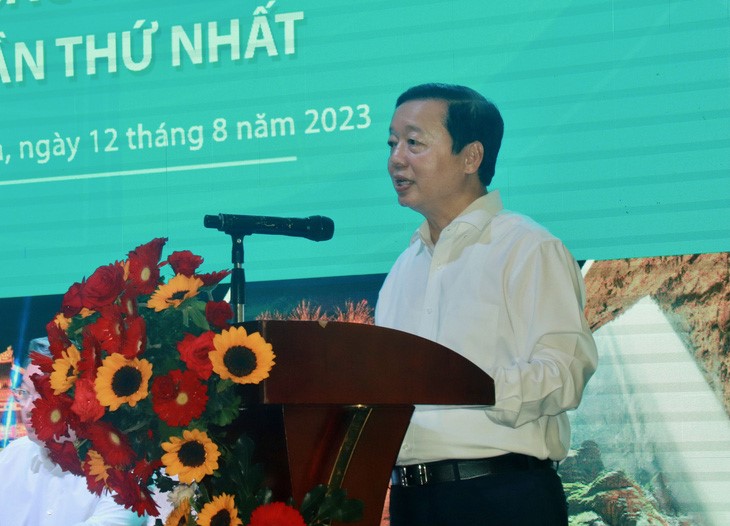 Deputy Prime Minister Tran Hong Ha speaks at the conference of the coordination council for the north-central and central coastal region in Khanh Hoa Province on August 12, 2023. Photo: Minh Chien / Tuoi Tre