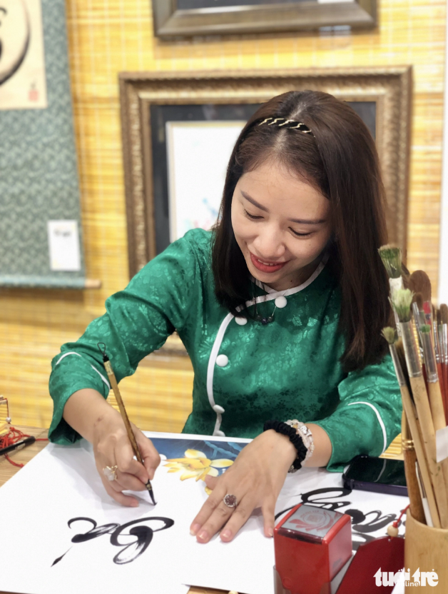 Various programs will kick off within the framework of the Ho Chi Minh calligraphy exhibition to amaze visitors. Photo: Hoai Phuong / Tuoi Tre
