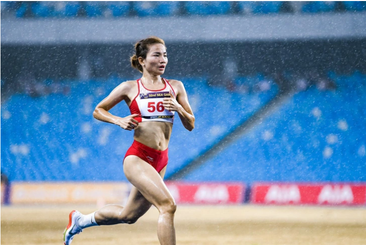 Nguyen Thi Oanh is currently considered the best runner in Vietnam. Photo: Nam Tran / Tuoi Tre