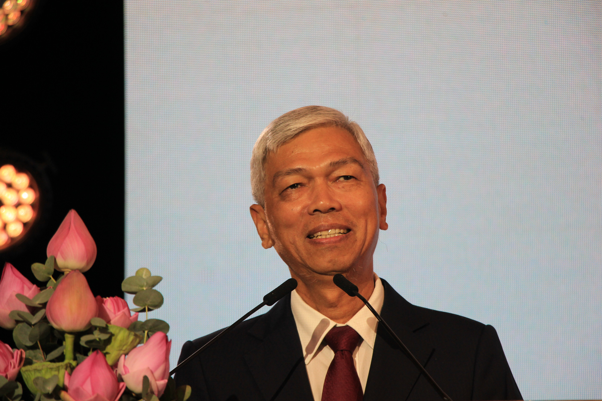 Vice Chairman of Ho Chi Minh City People's Committee Vo Van Hoan speaks at the reception to celebrate the 50th anniversary of the establishment of diplomatic relations between Vietnam and Canada in Ho Chi Minh City on August 21, 2023. Photo: Dong Nguyen / Tuoi Tre News