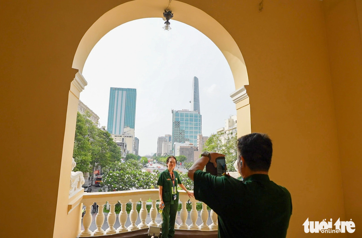 Visitors will spend 60 minutes visiting the Ho Chi Minh Hall on the last weekend of each month until late 2023. Photo: Huu Hanh / Tuoi Tre