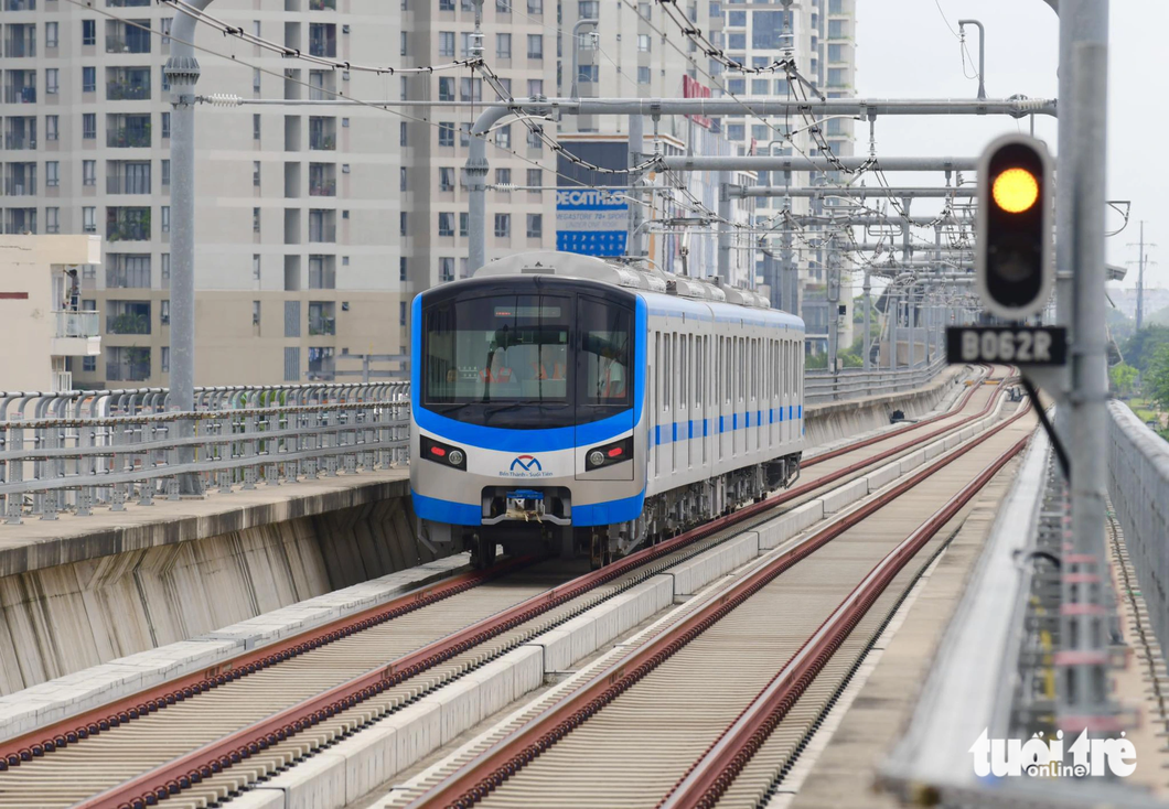 Ho Chi Minh City’s 1st metro line undergoes test run on entire route