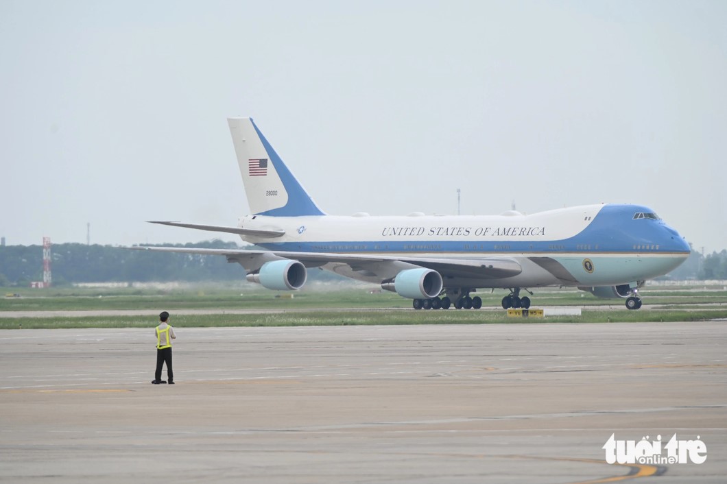 The Air Force One plane is parked at Noi Bai International Airport in Hanoi, Vietnam, September 10, 2023. Photo: Hong Quang