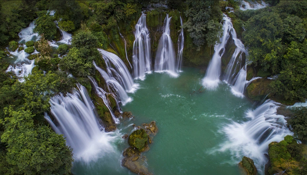 Vietnam, China pilot opening of Ban Gioc-Detian Waterfalls