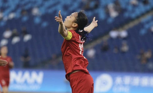 Vietnam's Pham Hai Yen celebrates her goal in their Group D opener against Nepal in women's football at the 19th Asian Games in Hangzhou, China, September 22, 2023. Photo: Duc Khue / Tuoi Tre