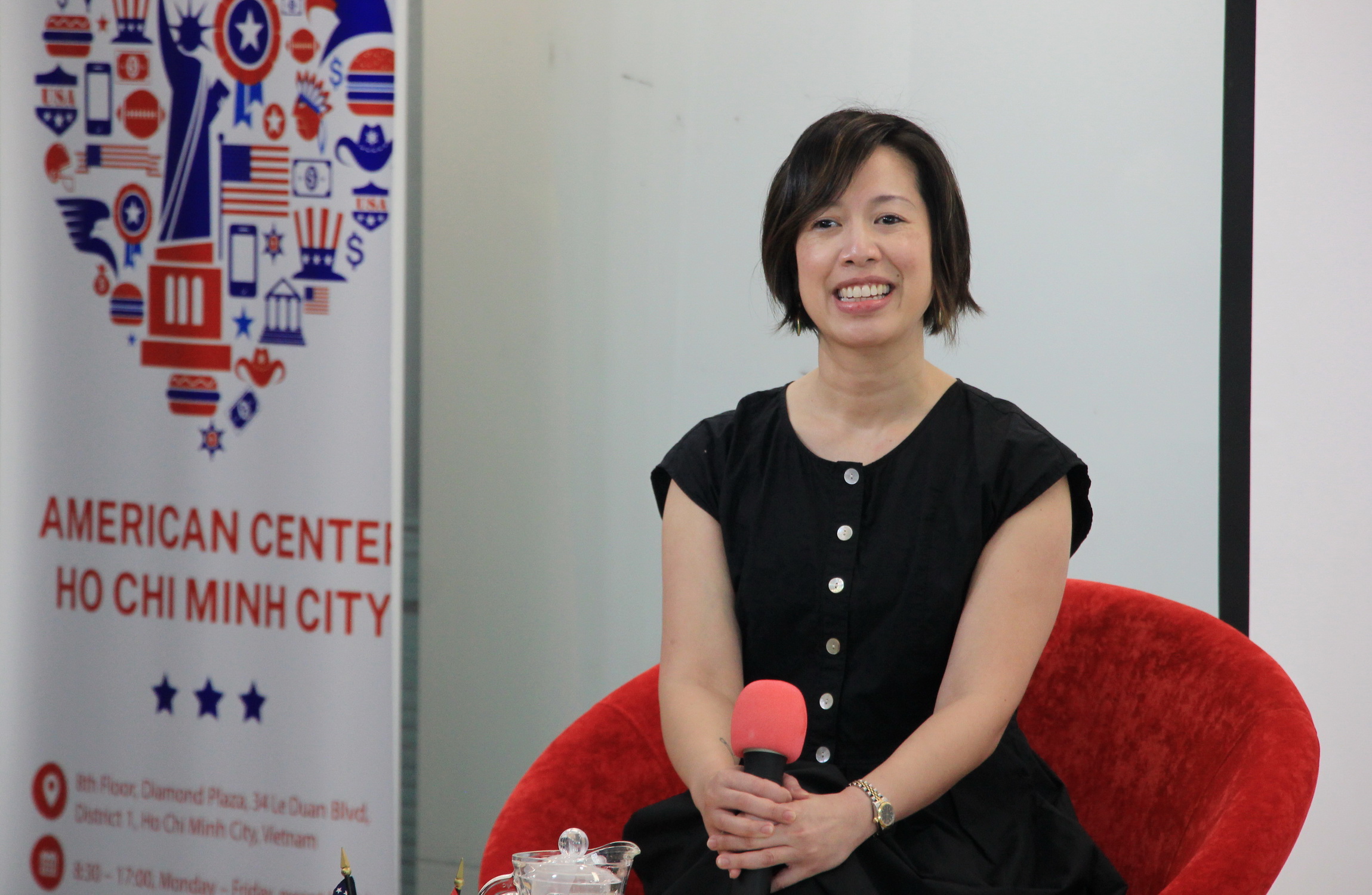 Christine Ha is seen at an event at the American Center under the U.S. Consulate General in Ho Chi Minh City in District 1 on September 25, 2023. Photo: Dong Nguyen / Tuoi Tre News
