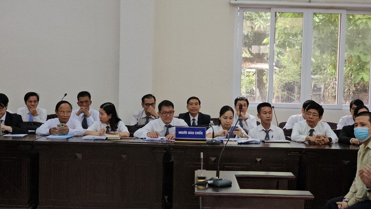 Lawyers at the court hearing. Photo: Ba Son / Tuoi Tre