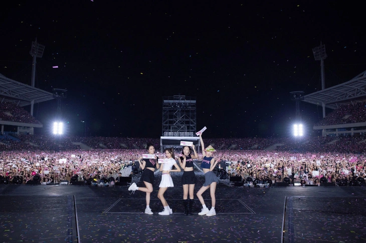 Famous girl group BlackPink created a breakthrough for the Vietnamese music market, attracting over 70,000 guests to its two-night concert in northern Vietnam in July 2023. Photo: BlackPink